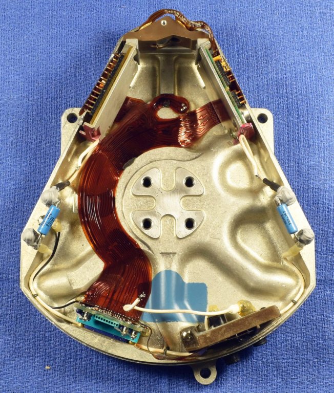 gg1342laser_housing_interior_no_laser_block1.jpg