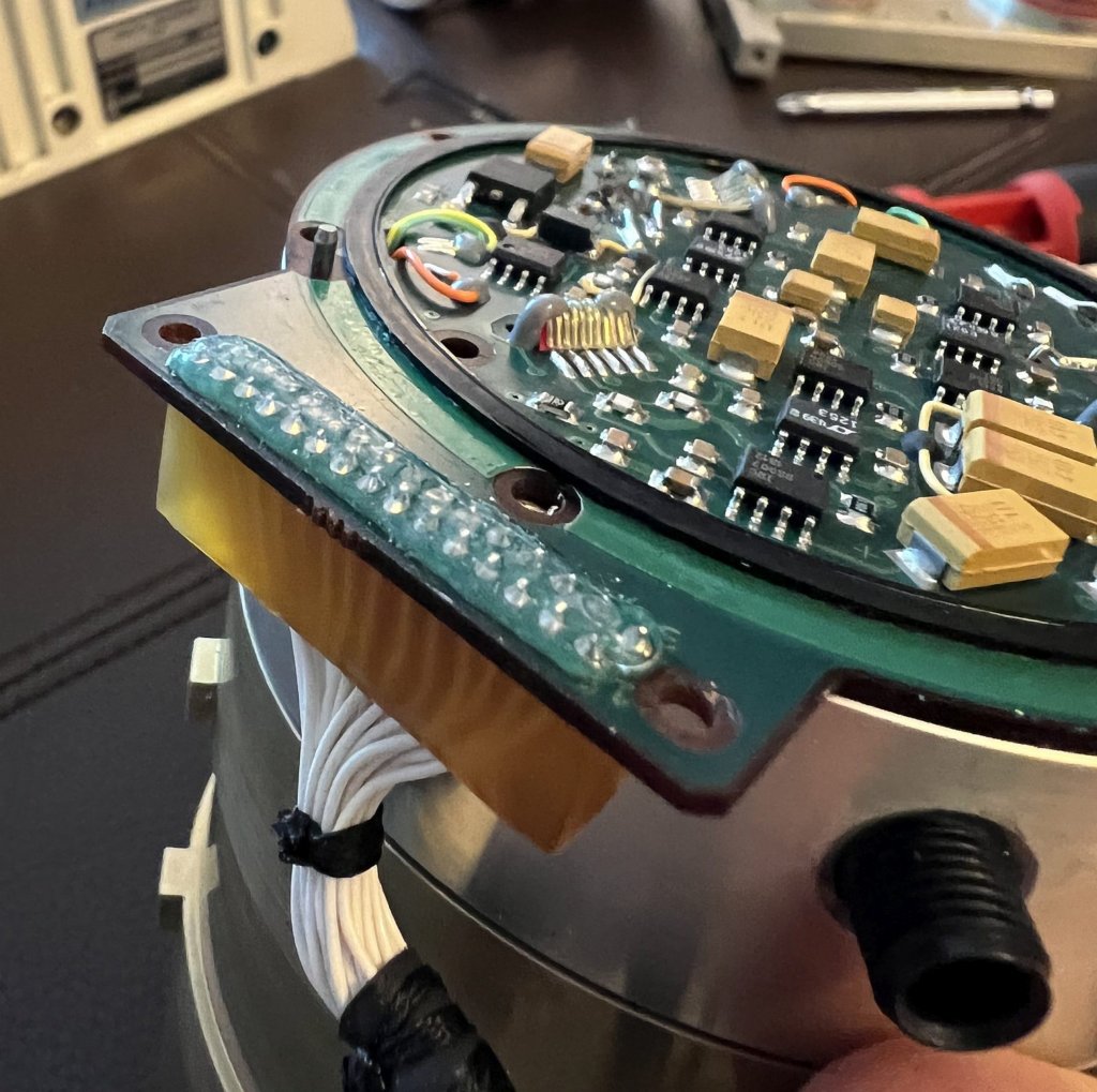 kearfottk600a37401_isap_housing_with_mrlg_pcb1.jpg