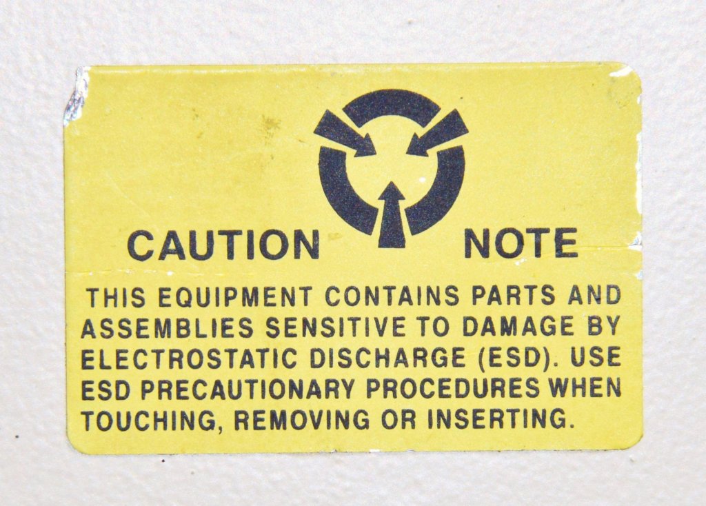 kearfottk600a37401_caution_label1.jpg