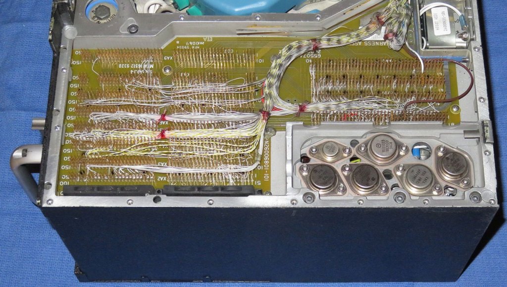 bottomofcardcagesbackplanepcbandwirewrap.jpg